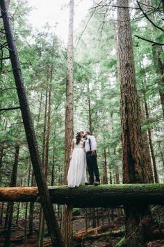 Wild and Organic Mountain Elopement Shoot by Jess Hunter - via Magnolia Rouge