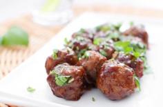 
                    
                        Sweet & Spicy Korean-Style Meatballs with Red Hot Chili Everything Spread |  #MezzettaMemories
                    
                
