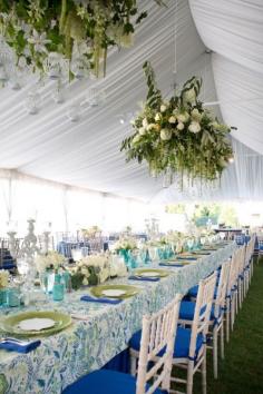 
                    
                        Long, lush tables and decor: www.stylemepretty... | Photography: Renee Michele - www.reneemichelep...
                    
                