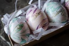 
                    
                        DIY Pastel Marbled Easter Eggs - lemonthistle.com
                    
                