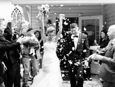 
                    
                        Send off - Sweet + Simple Austin Brunch Wedding by Allison Williford (Planner) + Kristen Kilpatrick (Photography)
                    
                
