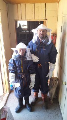 
                    
                        Beekeeper Suit that's Cheap and Works Great
                    
                
