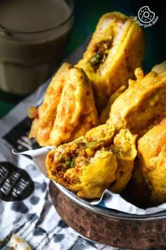 
                    
                        Potato Stuffed Bread Pakora! #snacks
                    
                