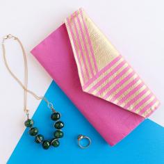 
                    
                        DIY Travel Jewelry Bag Tutorial - This DIY travel jewelry bag is simple to make and can save so much untangling time.
                    
                