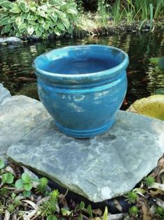 
                    
                        PLANTER POT BLUE ROUND CERAMIC POTTERY FLOWER URN GARDENING drainage HOLE NEW
                    
                