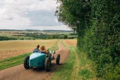 
                    
                        French Countryside Wedding by Nordica Photography + Nisha Ravji (Second Shooter) - via Snippet & Ink
                    
                