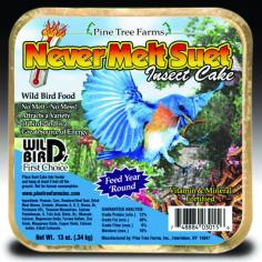 Pine Tree Farms Peanut Never Melt Suet contains: Peanuts, Corn, Rendered Beef Suet, Dried Meal Worms, Crickets, and Vitamins & Minerals. Pine Tree Farms Never Melt Suets are produced with some of the finest ingredients. We never use artificial pellets nor artificial berries, making these Never Melts the best in the world. Pine Tree Farms has a special formula that creates a never melt suet that is unmatched by anyone else. Pine Tree Farms Never Melts will not crumble and can withstand temperatures of over 120 F. Pine Tree Farms Never Melts are vitamin fortified and are best for spring/summer feeding and warm climates. Color: InsectSize: 13 oz.