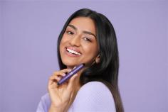 Truth & Hair introduces the Root Touch-Up Hair Mascara, a crayon-based hair makeup solution designed for quick and temporary grey coverage. Positioned as an easy, on-the-go alternative to traditional hair colouring, the product offers a dual-ended format for precise application and seamless blending. With a lightweight, smudge-resistant formula, it delivers natural-looking results within minutes without long-term commitment. Reflecting a shift toward flexible beauty routines, the product combines convenience, comfort, and everyday practicality.